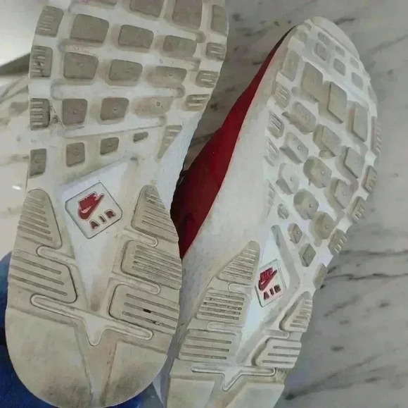 Nike Air Huarache Women's Run Ultra Bourdeux Sneaker 8.5 - Picture 5 of 14